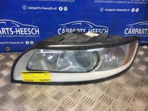 Used Headlight, left Volvo V50 (MW) 1.8 16V Price € 105,00 Margin scheme offered by Carparts Heesch