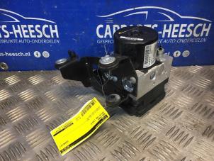 Used ABS pump Volvo V60 I (FW/GW) 1.6 DRIVe Price € 78,75 Margin scheme offered by Carparts Heesch