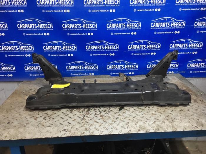 Usados Subchasis Ford Transit Courier 1.6 TDCi Precio € 200,00 Norma de margen ofrecido por Carparts Heesch