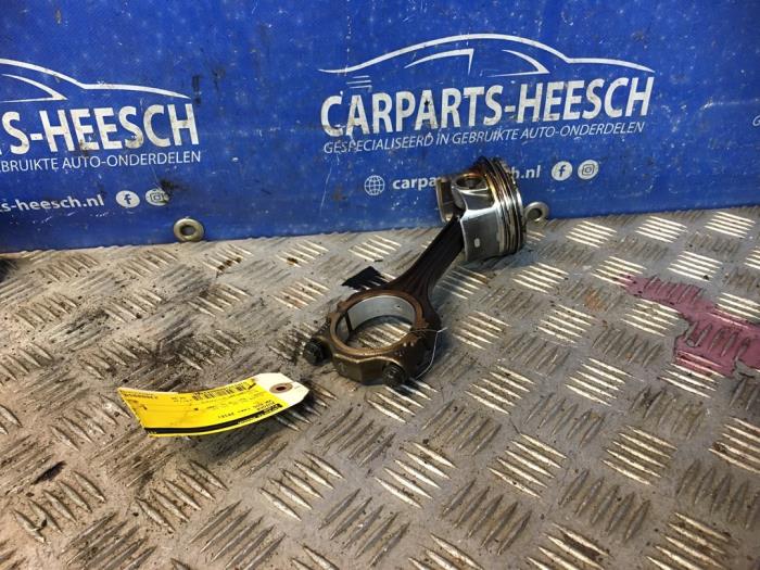 Usados Pistón Volkswagen Eos (1F7/F8) 1.4 TSI 16V Precio € 50,00 Norma de margen ofrecido por Carparts Heesch