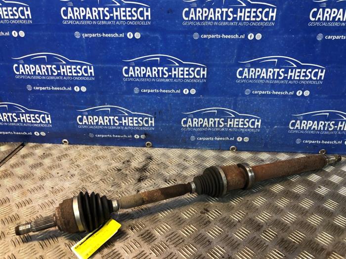 Gebrauchte Antriebswelle rechts vorne Ford Tourneo Courier (JU2) 1.0 Ti-VCT EcoBoost 12V Preis € 125,00 Margenregelung angeboten von Carparts Heesch