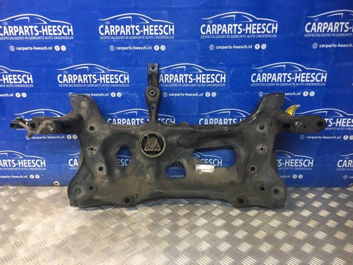 Used Subframe Volkswagen Golf VII (AUA) 1.6 TDI 16V Price € 150,00 Margin scheme offered by Carparts Heesch