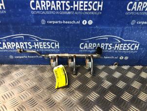 Used Fuel injector nozzle Ford B-Max (JK8) 1.0 EcoBoost 12V 100 Price € 42,00 Margin scheme offered by Carparts Heesch