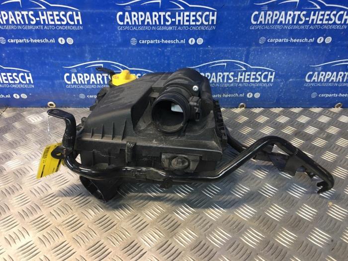 Gebrauchte Luftfiltergehäuse Opel Vivaro A Combi 2.0 CDTI Preis € 40,00 Margenregelung angeboten von Carparts Heesch