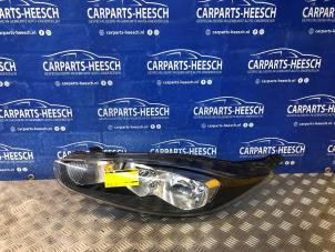 Used Headlight, left Ford Fiesta 6 (JA8) 1.0 EcoBoost 12V 100 Price € 157,50 Margin scheme offered by Carparts Heesch