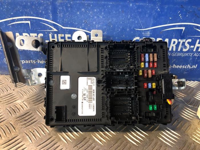 Used Body control computer Ford Fiesta 7 1.1 Ti-VCT 12V 75 Price € 100,00 Margin scheme offered by Carparts Heesch