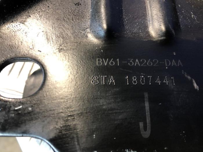 Bras de suspension avant gauche d'un Ford C-Max (DXA) 1.5 Ti-VCT EcoBoost 150 16V 2017