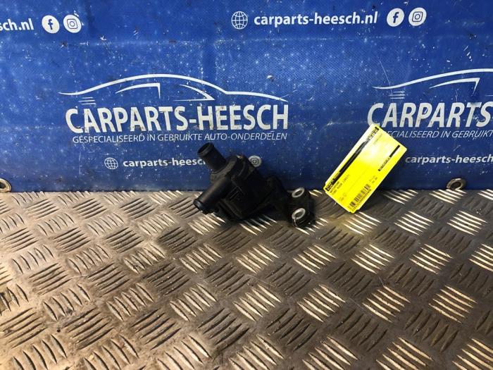 Begagnade Vattenpump Ford Kuga II (DM2) 1.5 EcoBoost 16V 150 Pris € 50,00 Marginaltabell erbjuds av Carparts Heesch