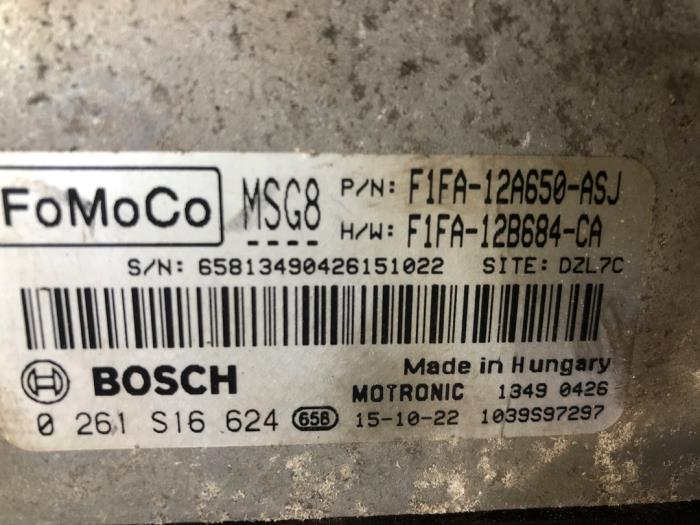 Ordenador de gestión de motor de un Ford Focus 3 Wagon 1.0 Ti-VCT EcoBoost 12V 125 2016