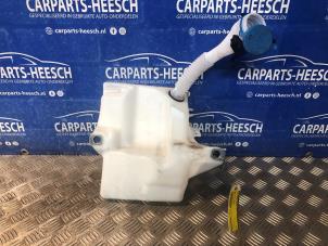 Used Front windscreen washer reservoir Ford C-Max (DXA) 1.0 Ti-VCT EcoBoost 12V 100 Price € 26,25 Margin scheme offered by Carparts Heesch