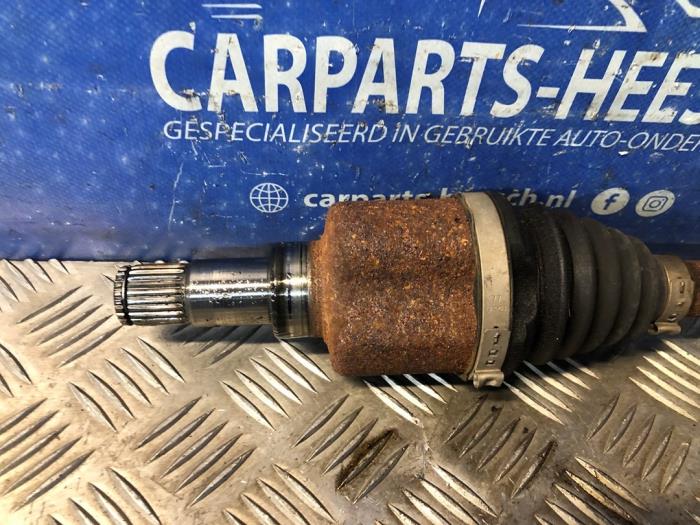 Front drive shaft, left from a Ford Fiesta 6 (JA8) 1.0 EcoBoost 12V 100 2017