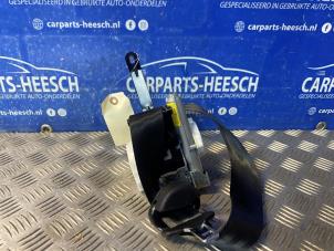 Używane Pas bezpieczenstwa prawy przód Ford Fiesta 6 (JA8) 1.0 EcoBoost 12V 100 Cena € 105,00 Procedura marży oferowane przez Carparts Heesch