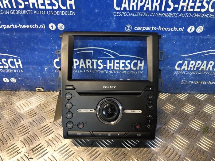 Używane Panel climatronic Ford Mondeo V Wagon 1.5 EcoBoost 16V Cena € 100,00 Procedura marży oferowane przez Carparts Heesch