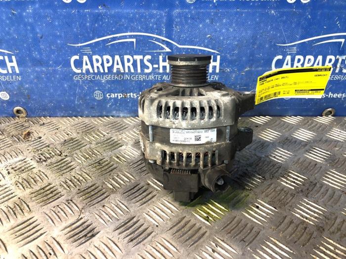 Usagé Dynamo Ford Fiesta 7 1.0 EcoBoost 12V 100 Prix € 50,00 Règlement à la marge proposé par Carparts Heesch