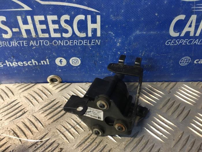 Begagnade Extra vattenpump Ford B-Max (JK8) 1.0 EcoBoost 12V 100 Pris € 40,00 Marginaltabell erbjuds av Carparts Heesch