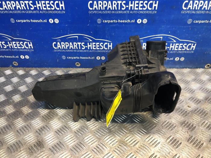 Gebrauchte Luftfiltergehäuse Ford B-Max (JK8) 1.0 EcoBoost 12V 125 Preis € 40,00 Margenregelung angeboten von Carparts Heesch
