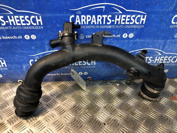 Gebrauchte Intercooler Schlauch Ford Transit Custom 2.0 TDCi 16V Eco Blue 170 Preis € 40,00 Margenregelung angeboten von Carparts Heesch