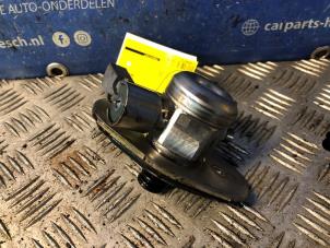 Begagnade Högtryckspump BMW 3 serie (E90) 318i 16V Pris € 52,50 Marginaltabell erbjuds av Carparts Heesch