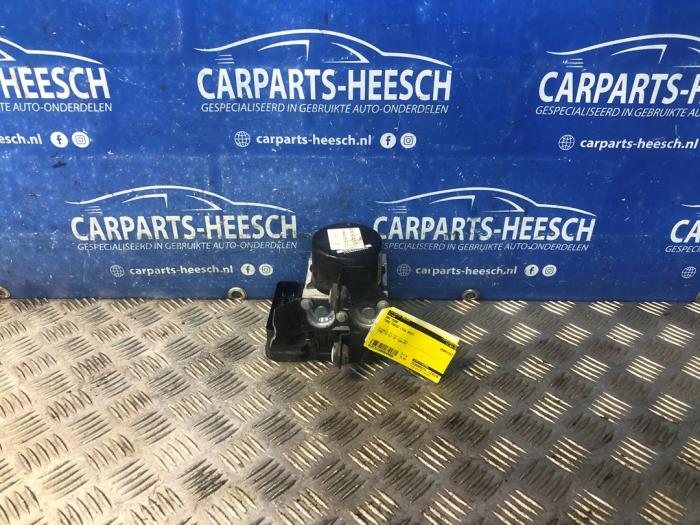 Gebrauchte ABS Pumpe Ford Focus 3 Wagon 1.6 TDCi 115 Preis € 75,00 Margenregelung angeboten von Carparts Heesch