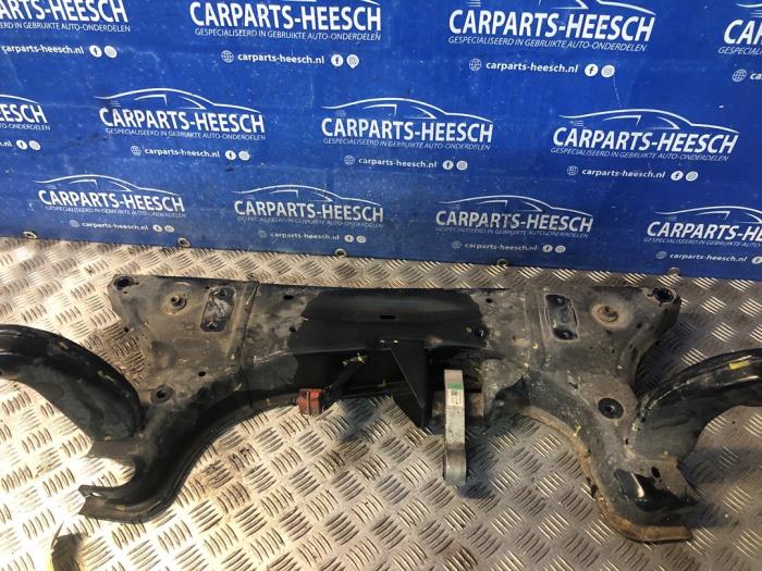 Begagnade Underram Ford EcoSport (JK8) 1.0 EcoBoost 12V 100 Pris på förfrågan erbjuds av Carparts Heesch