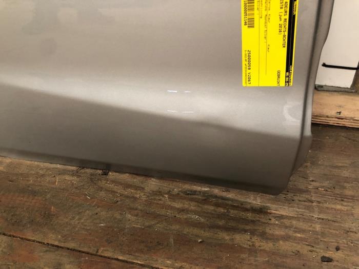 Portière 4portes arrière droite d'un Ford Fiesta 6 (JA8) 1.0 SCI 12V 80 2016