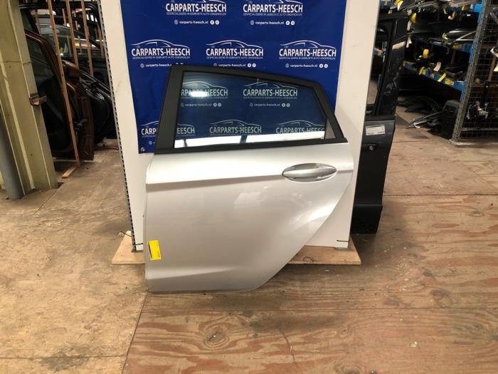 Portière 4portes arrière gauche d'un Ford Fiesta 6 (JA8) 1.0 SCI 12V 80 2016