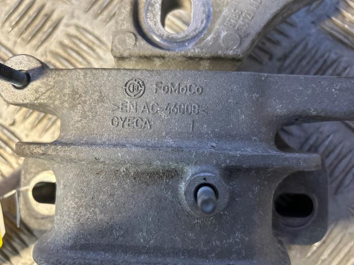Used Engine mount Ford Fiesta 7 1.0 EcoBoost 12V 100 Price € 20,00 Margin scheme offered by Carparts Heesch