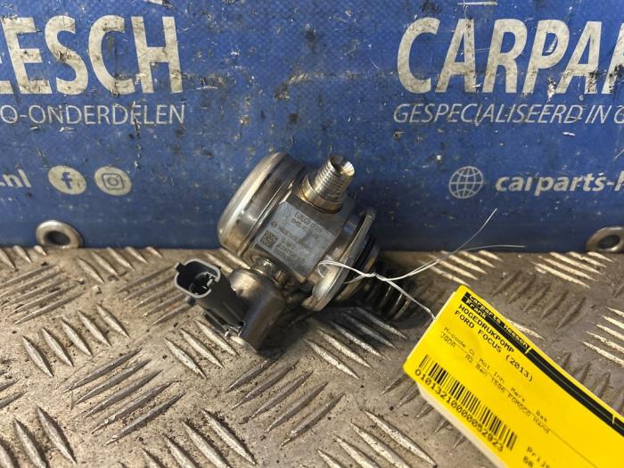 Begagnade Högtryckspump Ford Focus 3 1.6 EcoBoost 16V Pris € 60,00 Marginaltabell erbjuds av Carparts Heesch
