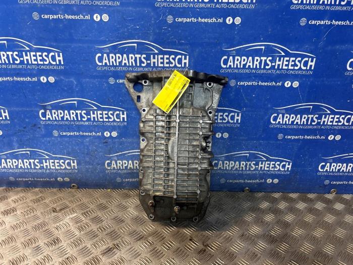 Usagé Couvercle carter Ford Focus 3 Wagon 1.6 SCTi 16V Prix € 40,00 Règlement à la marge proposé par Carparts Heesch