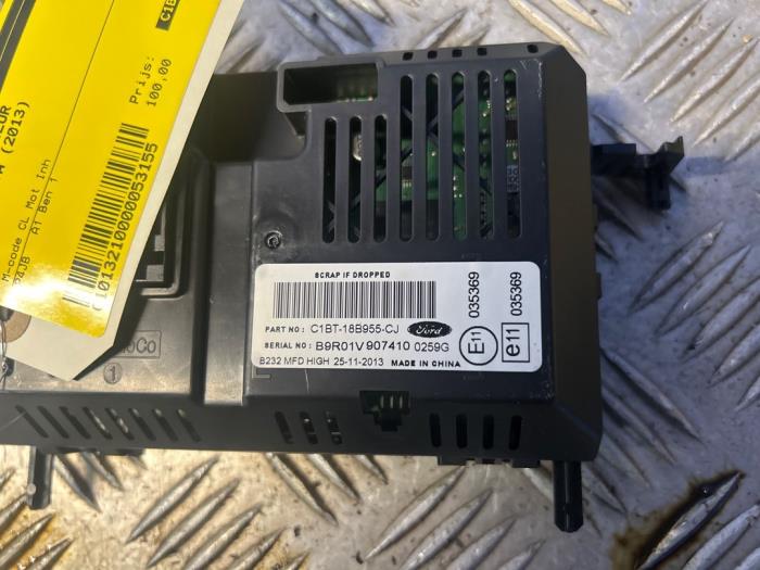 Begagnade Innerdisplay Ford Fiesta Pris € 100,00 Marginaltabell erbjuds av Carparts Heesch