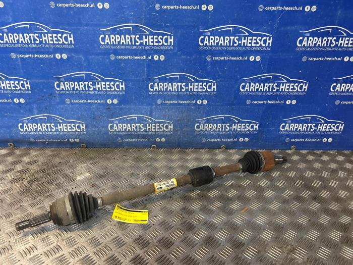 Gebrauchte Antriebswelle rechts vorne Ford Tourneo Courier (JU2) 1.0 Ti-VCT EcoBoost 12V Preis € 65,00 Margenregelung angeboten von Carparts Heesch