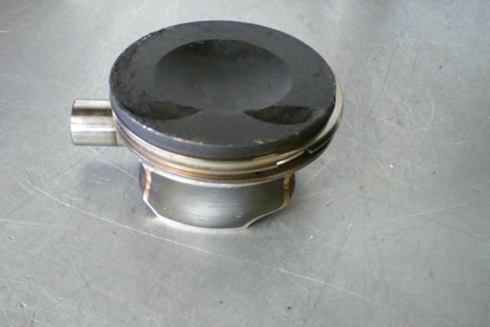 Usados Pistón Audi A3 Precio € 33,00 Norma de margen ofrecido por TSI-Parts / Allmotorparts B.V.