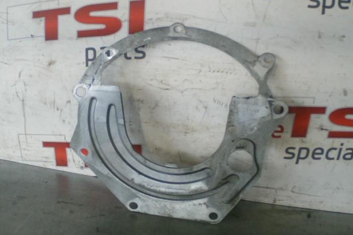 Gebrauchte Abdeckblech Motor Audi A3 Preis € 8,00 Margenregelung angeboten von TSI-Parts / Allmotorparts B.V.
