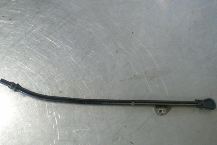 Gebrauchte Ölmessstab Audi A6 Preis € 8,00 Margenregelung angeboten von TSI-Parts / Allmotorparts B.V.