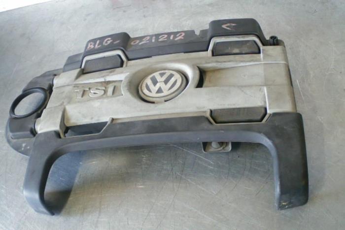 Engine cover from a Volkswagen Golf 2007