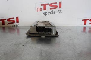 Used Radio amplifier Volkswagen Golf Price € 125,01 Inclusive VAT offered by TSI-Parts