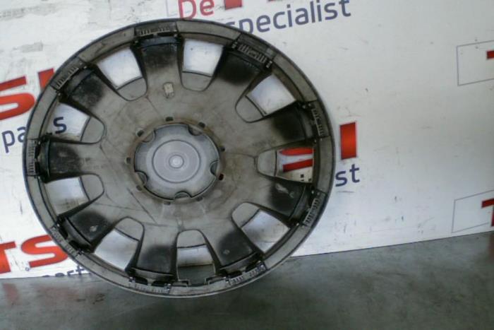 Wheel cover (spare) from a Skoda Yeti 2014