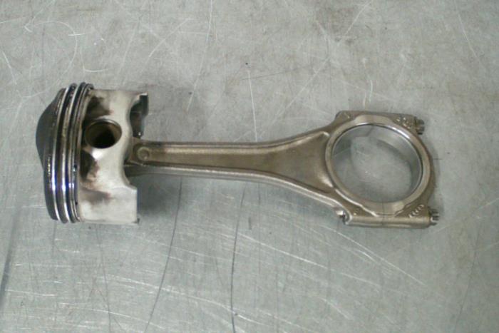 Gebrauchte Kolben Audi S6 Avant (C6) 5.2 V10 40V Preis € 62,00 Margenregelung angeboten von TSI-Parts / Allmotorparts B.V.