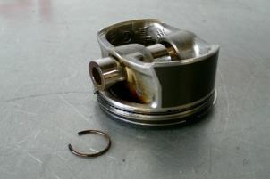 Used Piston Volkswagen Touran Price € 275,00 Inclusive VAT offered by TSI-Parts