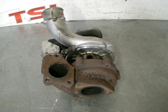 Gebrauchte Turbo Audi A5 Preis € 289,00 Margenregelung angeboten von TSI-Parts / Allmotorparts B.V.