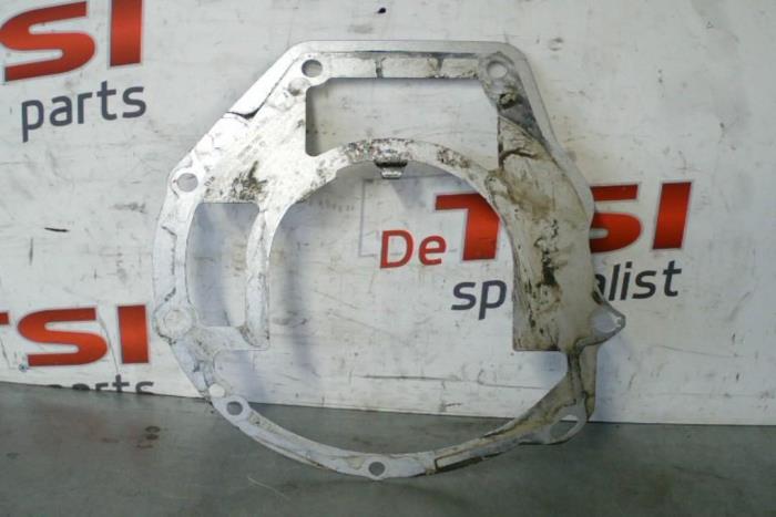 Usados Tabique intermedio Volkswagen Scirocco Precio € 8,00 Norma de margen ofrecido por TSI-Parts / Allmotorparts B.V.