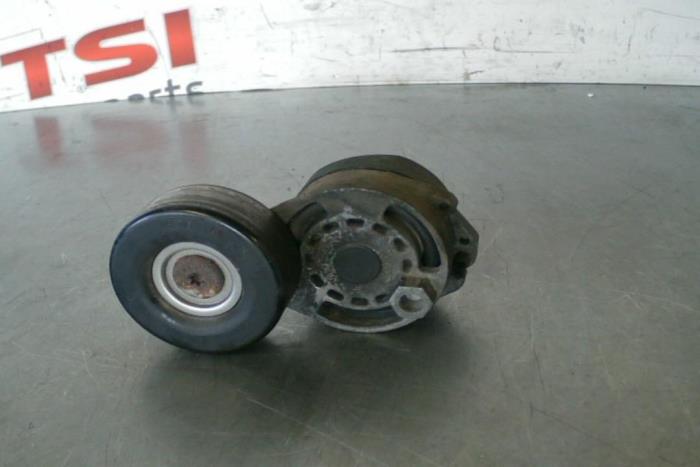 Usados Rodillo tensor correa trapezoidal Audi A6 Precio € 21,00 Norma de margen ofrecido por TSI-Parts / Allmotorparts B.V.