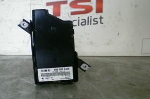Used AUX / USB connection Volkswagen Passat Price € 50,00 Inclusive VAT offered by TSI-Parts