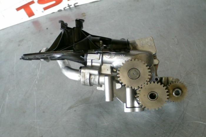 Gebrauchte Ölpumpe Audi RS5 Preis € 112,00 Margenregelung angeboten von TSI-Parts / Allmotorparts B.V.