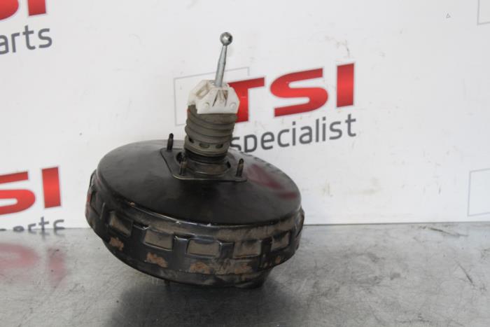 Usados Servofreno Volkswagen Transporter T5 2.5 TDi 4Motion Precio € 25,00 Norma de margen ofrecido por TSI-Parts / Allmotorparts B.V.