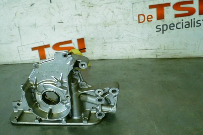 Gebrauchte Ölpumpe Volkswagen Polo V (6R) 1.2 TSI 16V Preis € 58,00 Margenregelung angeboten von TSI-Parts / Allmotorparts B.V.