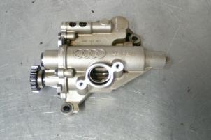 Usagé Pompe à huile Audi TT Prix € 95,00 Prix TTC proposé par TSI-Parts