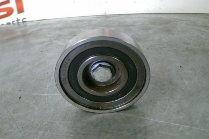 Usados Rodillo correa múltiple Volkswagen Transporter Precio € 21,00 Norma de margen ofrecido por TSI-Parts / Allmotorparts B.V.