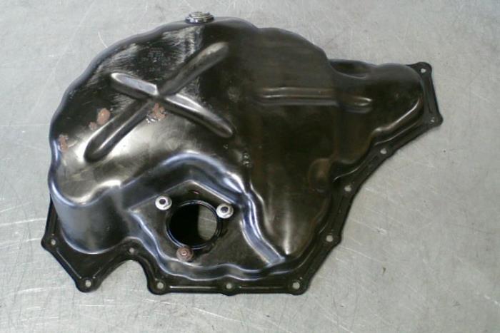 Usagé Couvercle carter Audi A4 Prix € 29,00 Règlement à la marge proposé par TSI-Parts / Allmotorparts B.V.