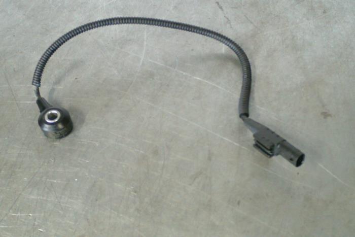 Gebrauchte Klopfsensor Audi S3 Preis € 9,50 Margenregelung angeboten von TSI-Parts / Allmotorparts B.V.